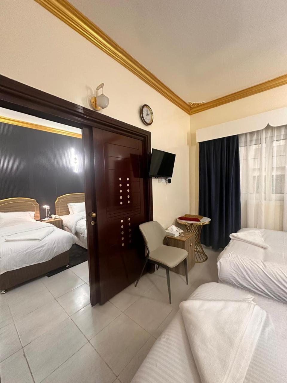 Galaxy Star Hotel Dubai Eksteriør billede