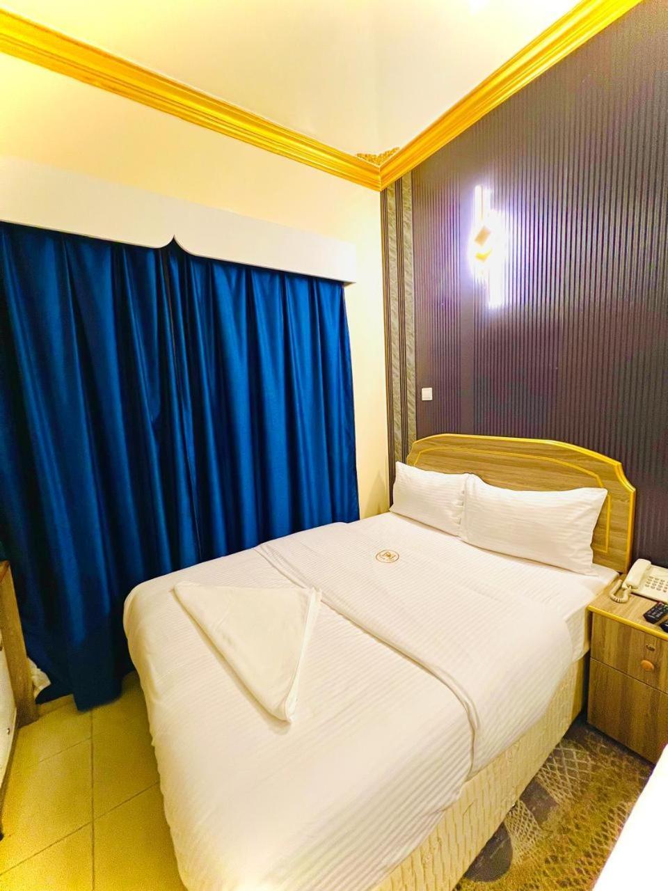 Galaxy Star Hotel Dubai Eksteriør billede