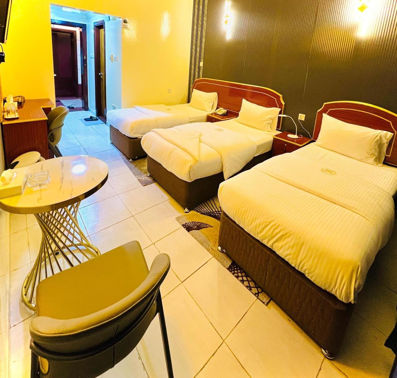 Galaxy Star Hotel Dubai Eksteriør billede