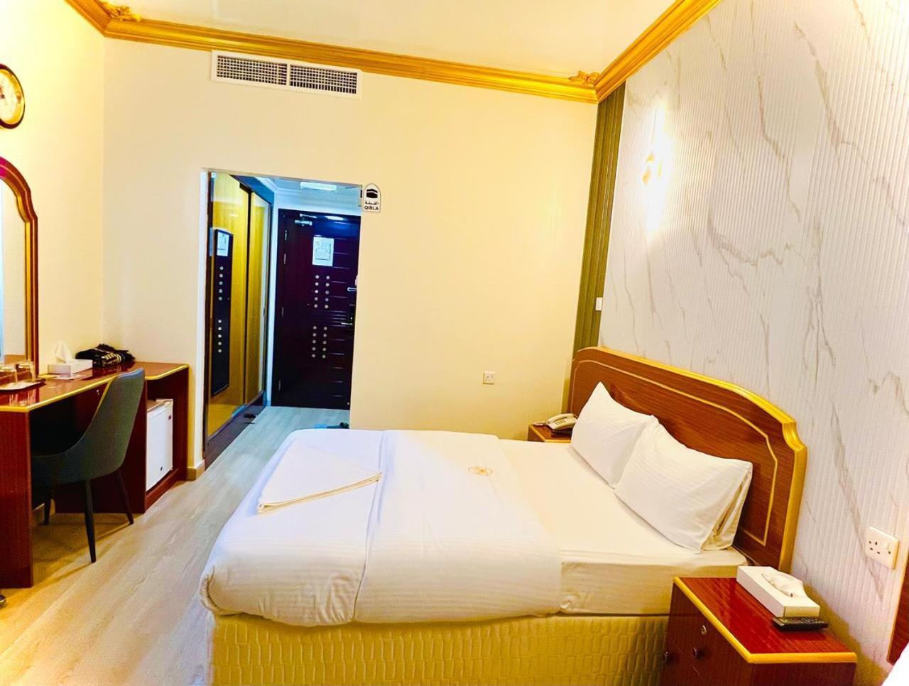 Galaxy Star Hotel Dubai Eksteriør billede