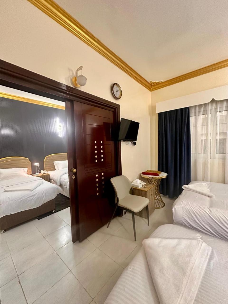 Galaxy Star Hotel Dubai Eksteriør billede