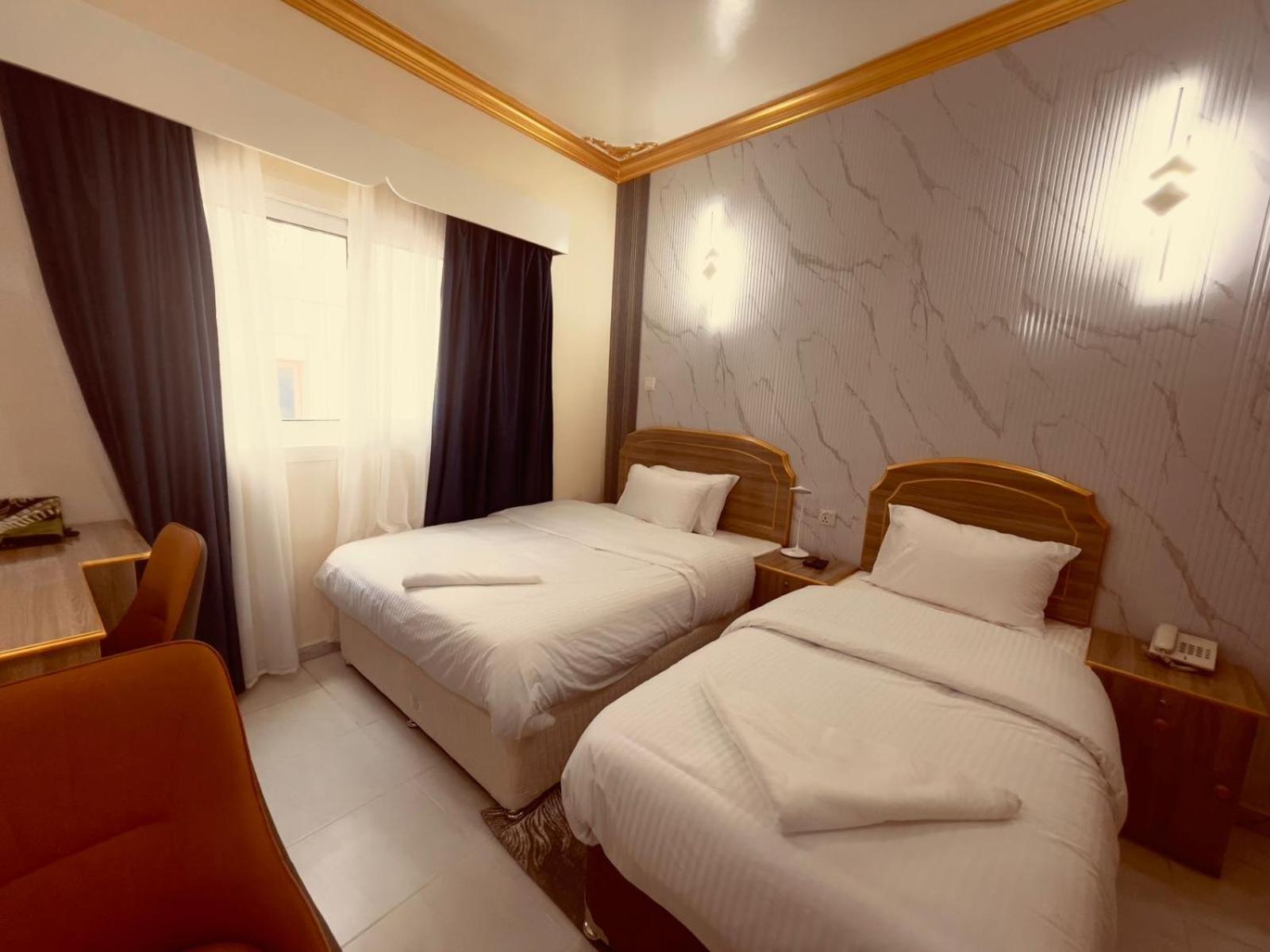 Galaxy Star Hotel Dubai Eksteriør billede