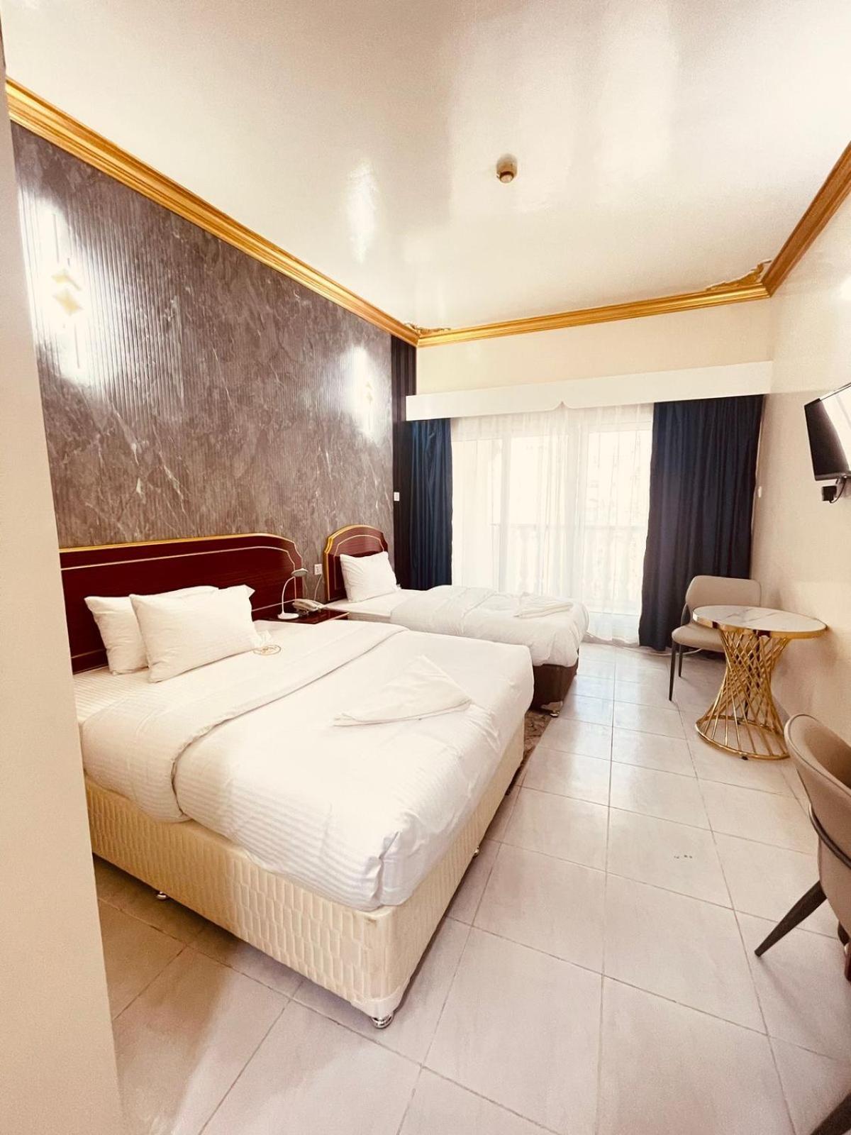 Galaxy Star Hotel Dubai Eksteriør billede
