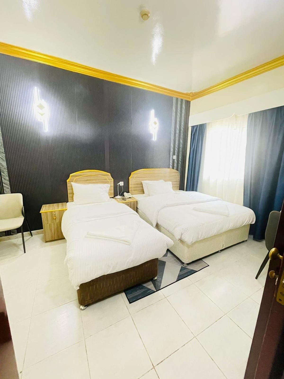Galaxy Star Hotel Dubai Eksteriør billede