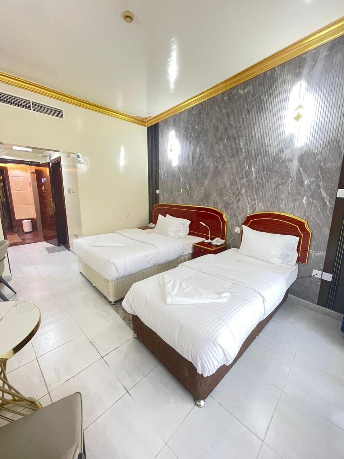 Galaxy Star Hotel Dubai Eksteriør billede
