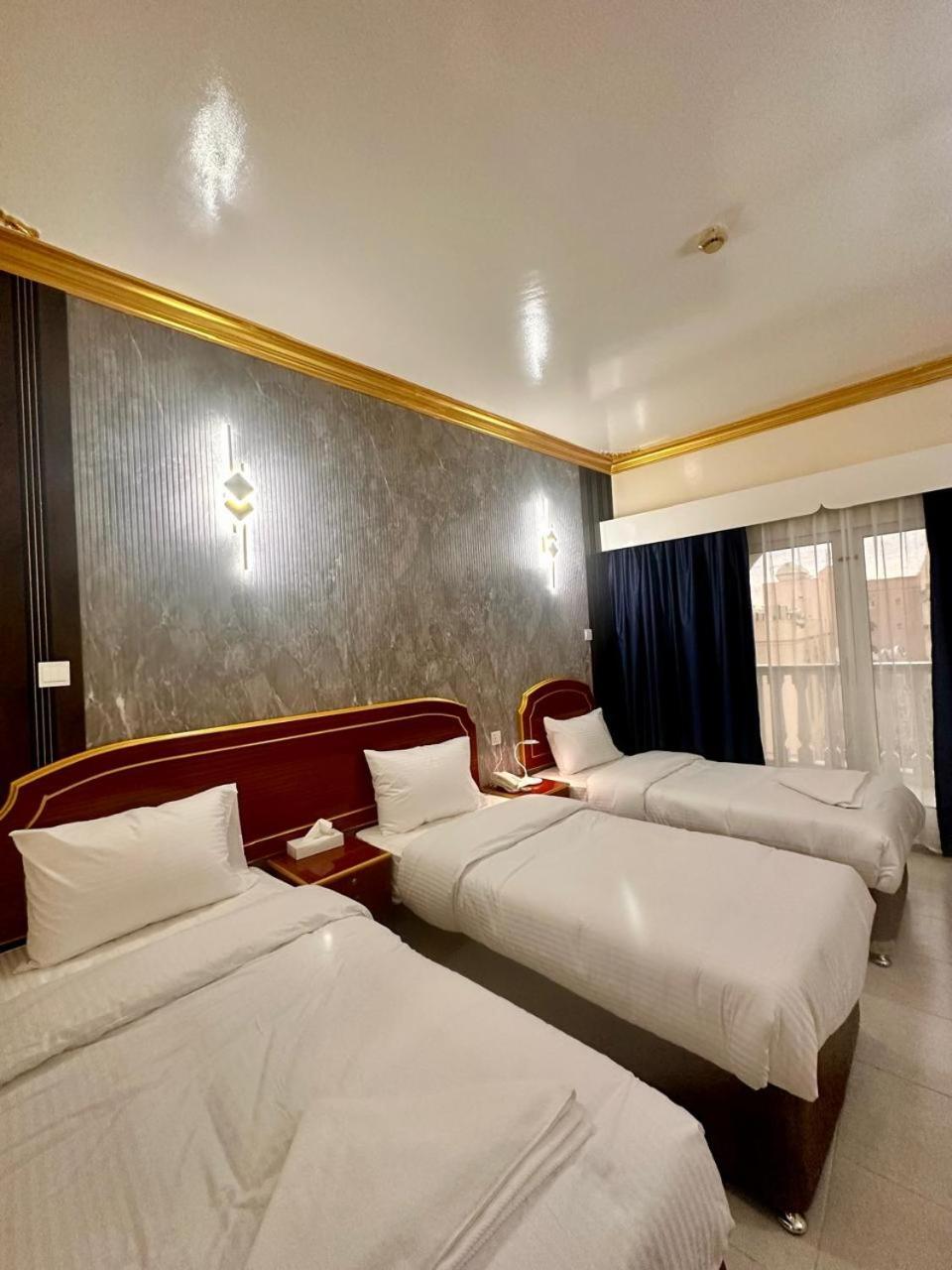 Galaxy Star Hotel Dubai Eksteriør billede