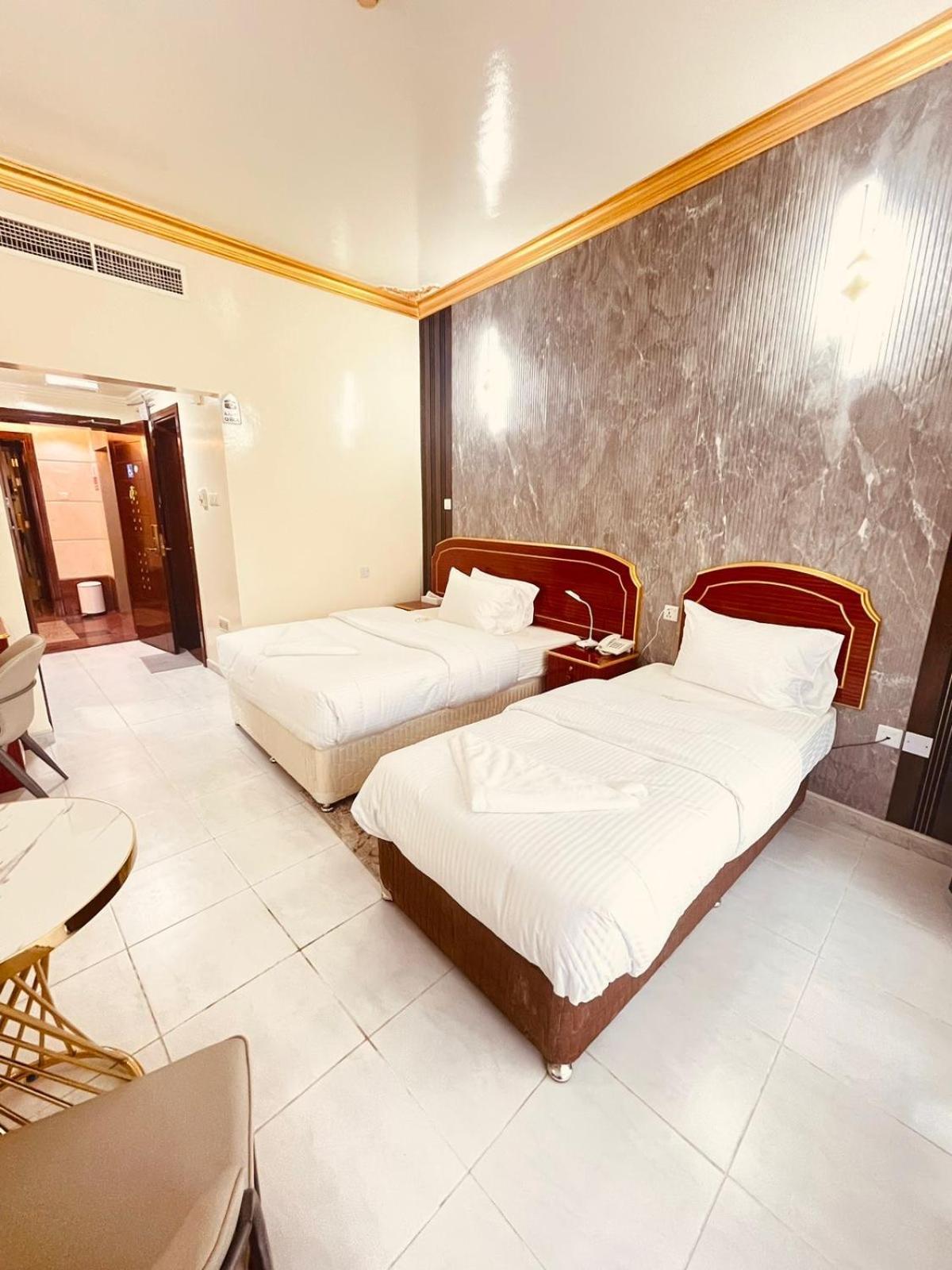 Galaxy Star Hotel Dubai Eksteriør billede