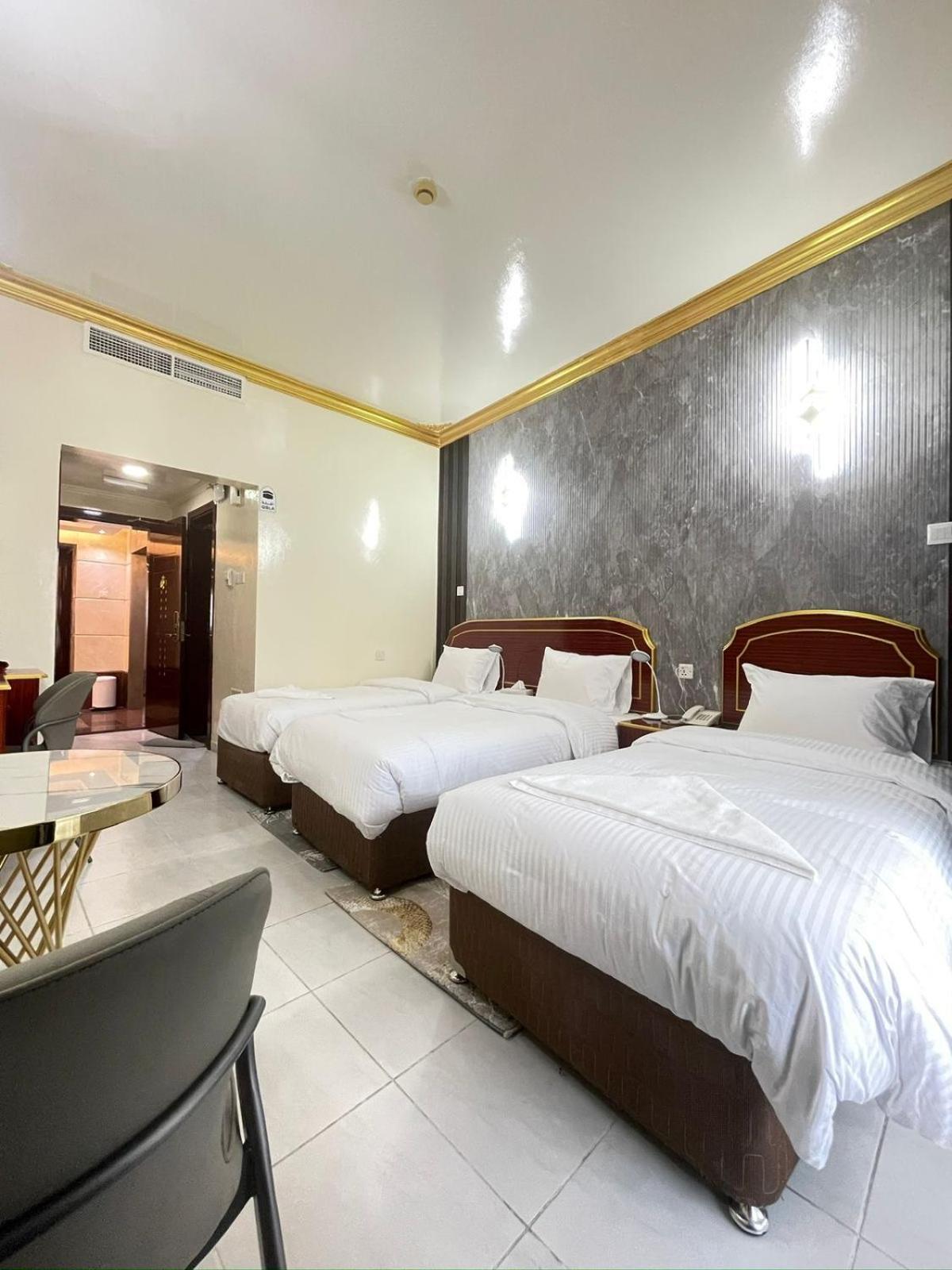 Galaxy Star Hotel Dubai Eksteriør billede